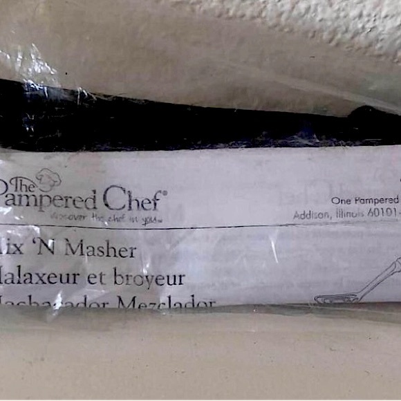 NEW in package Pampered Chef Mix N Masher - Picture 3 of 3